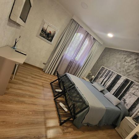 Illuvia 2 Affitta Camere Cornaredo Ngoại thất bức ảnh