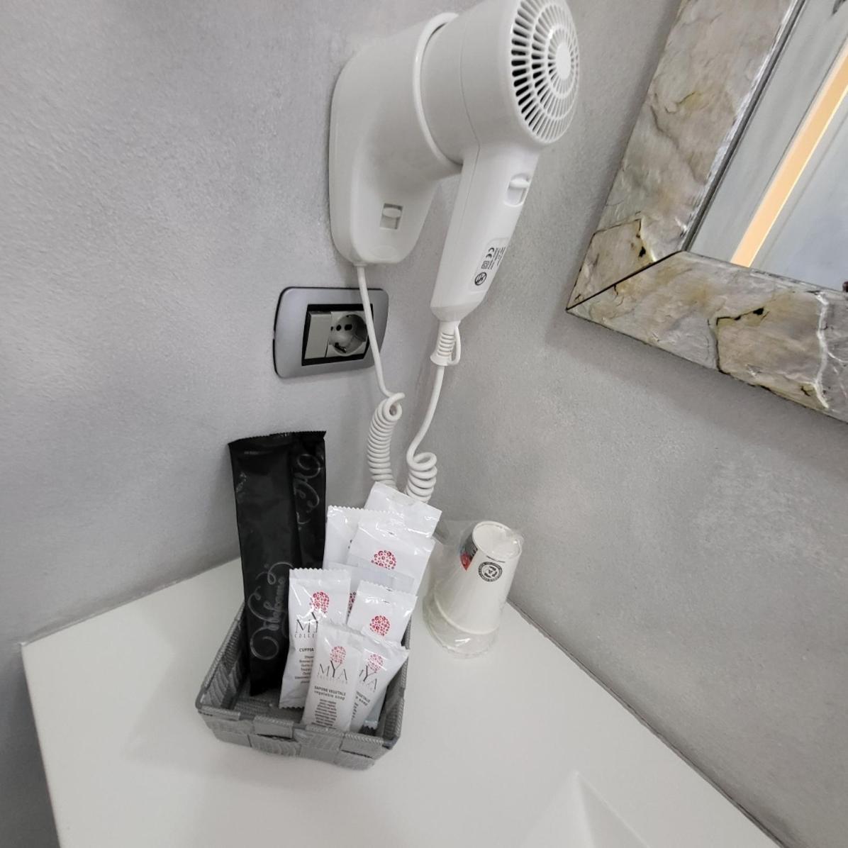 Illuvia 2 Affitta Camere Cornaredo Ngoại thất bức ảnh